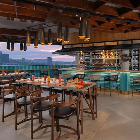 Four Points By Sheraton Kampala Bagian luar foto