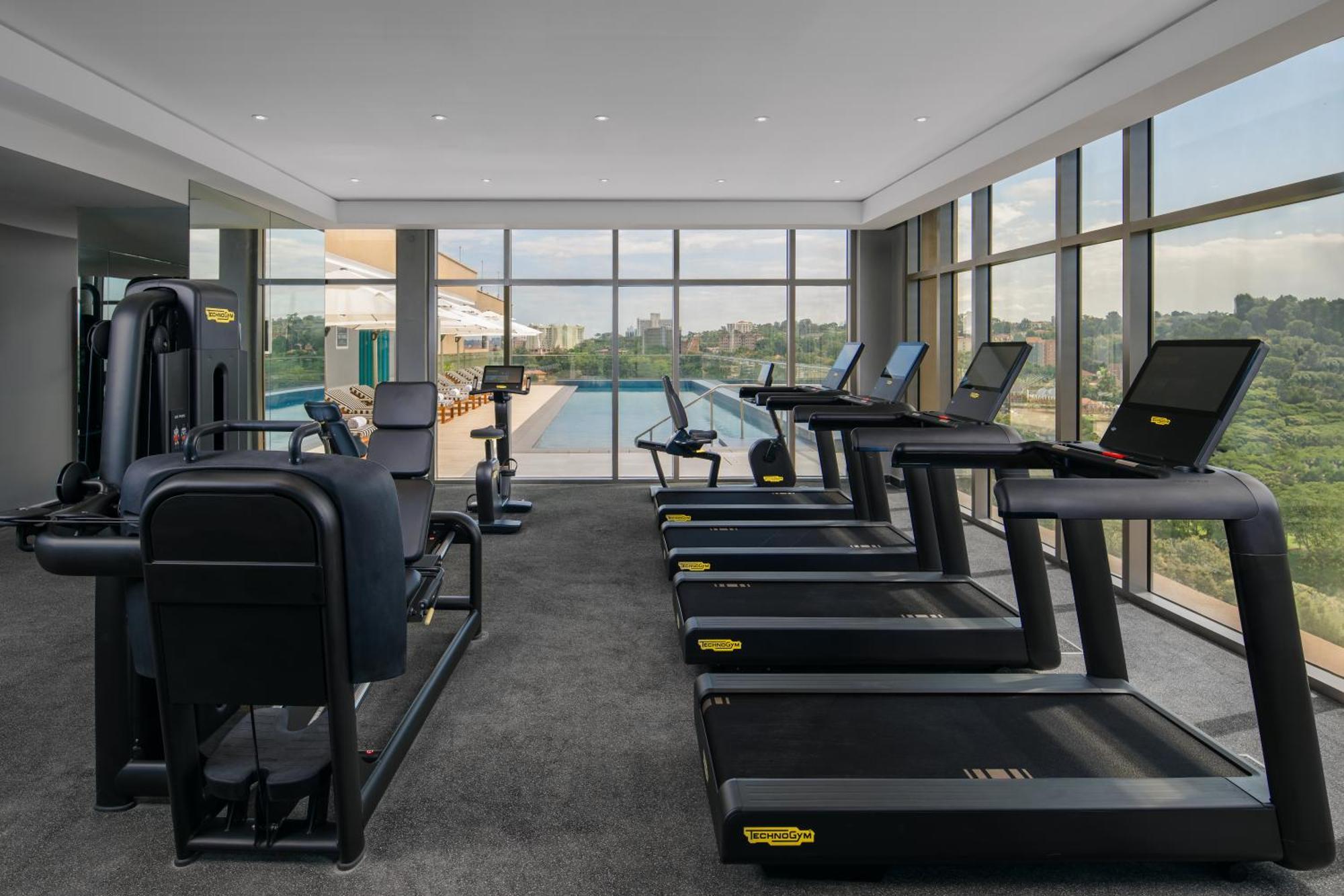 Four Points By Sheraton Kampala Bagian luar foto