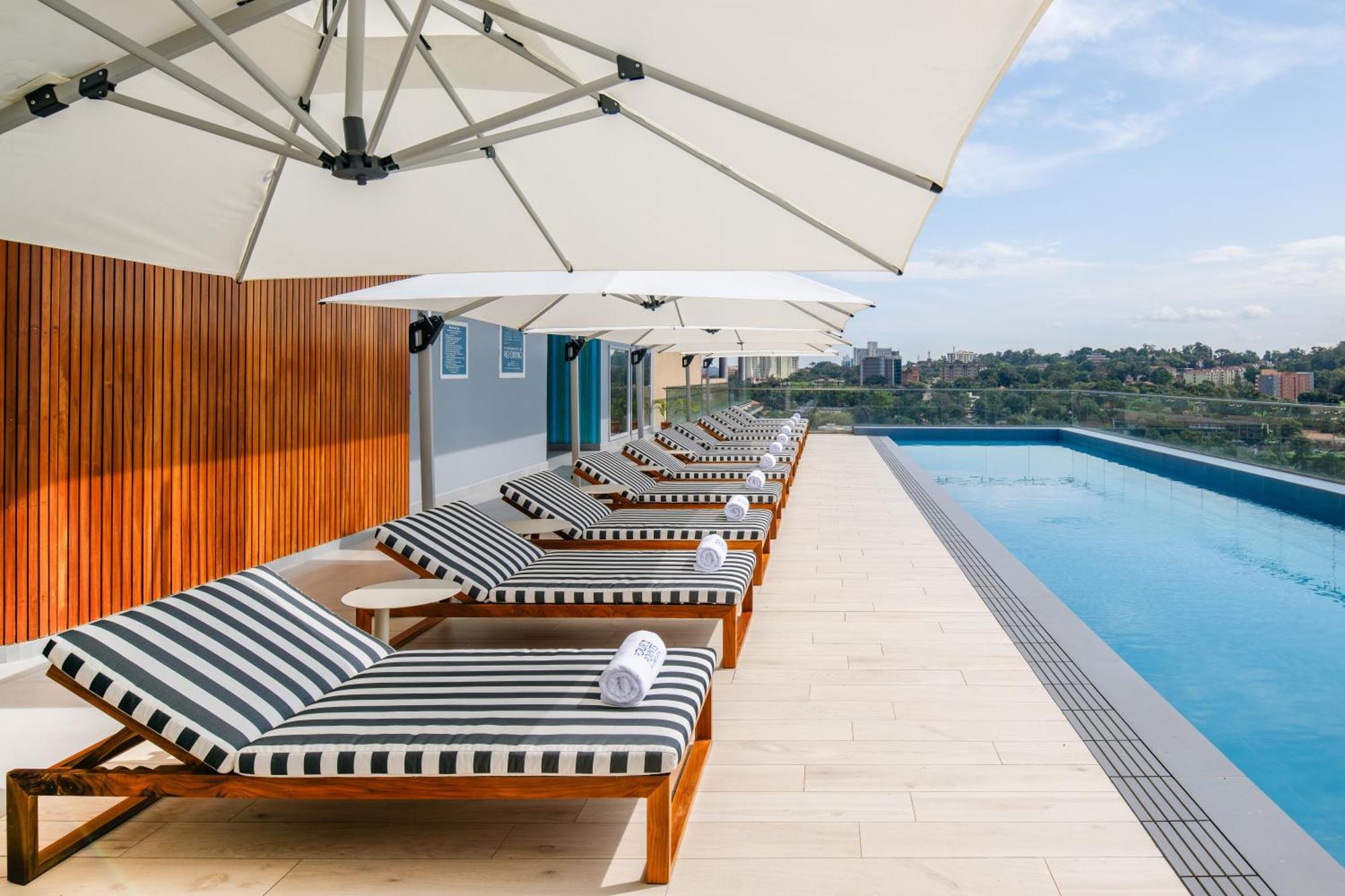 Four Points By Sheraton Kampala Bagian luar foto